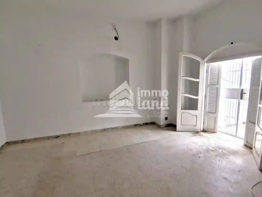 Villa S6 de 600 m2 à Menzah 8