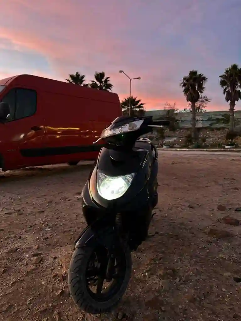 Zimota Sinus 125cc - Vue 5