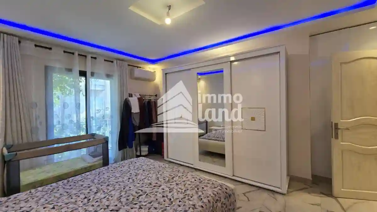 Duplex s4 à la Marsa à Cite Erriadh - Vue 1