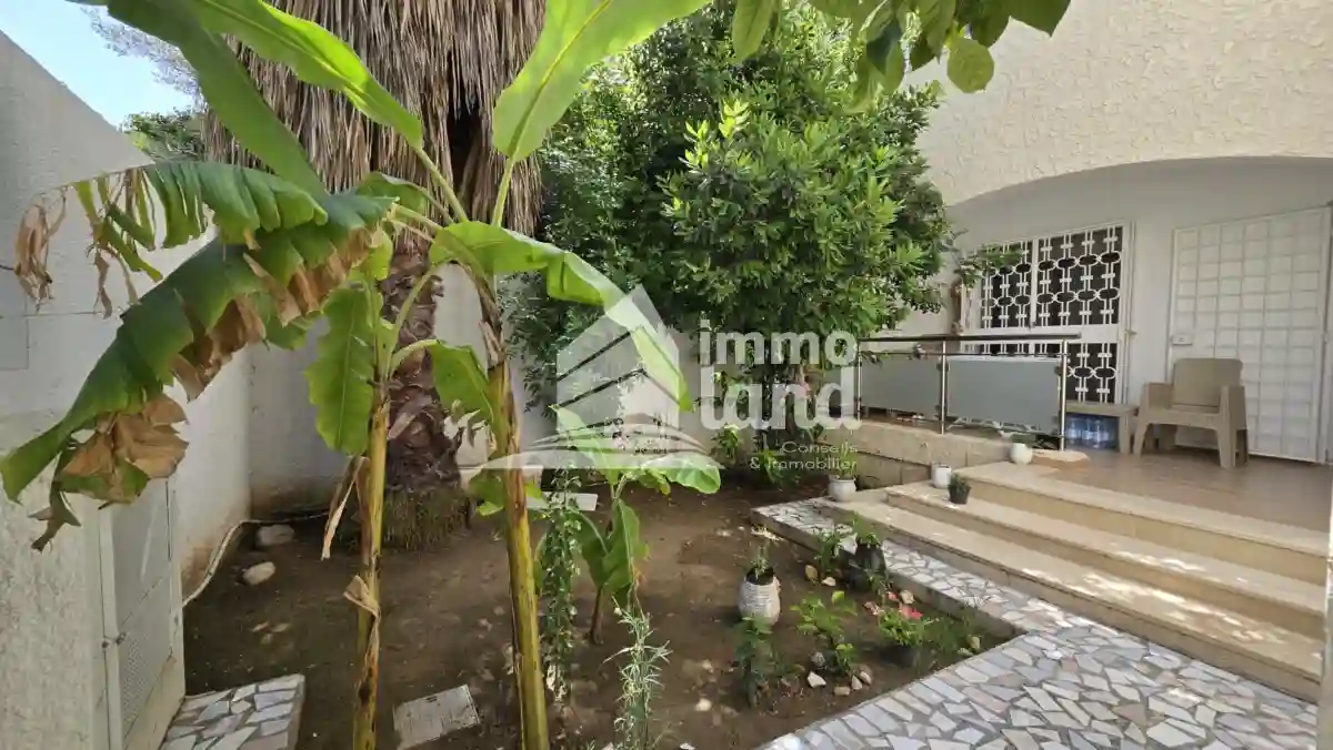 Duplex s4 à la Marsa à Cite Erriadh - Vue 4