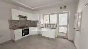 Appartement s2 de 131m2 et 30m2 à Cite El Ghazala 1 - Vue 4