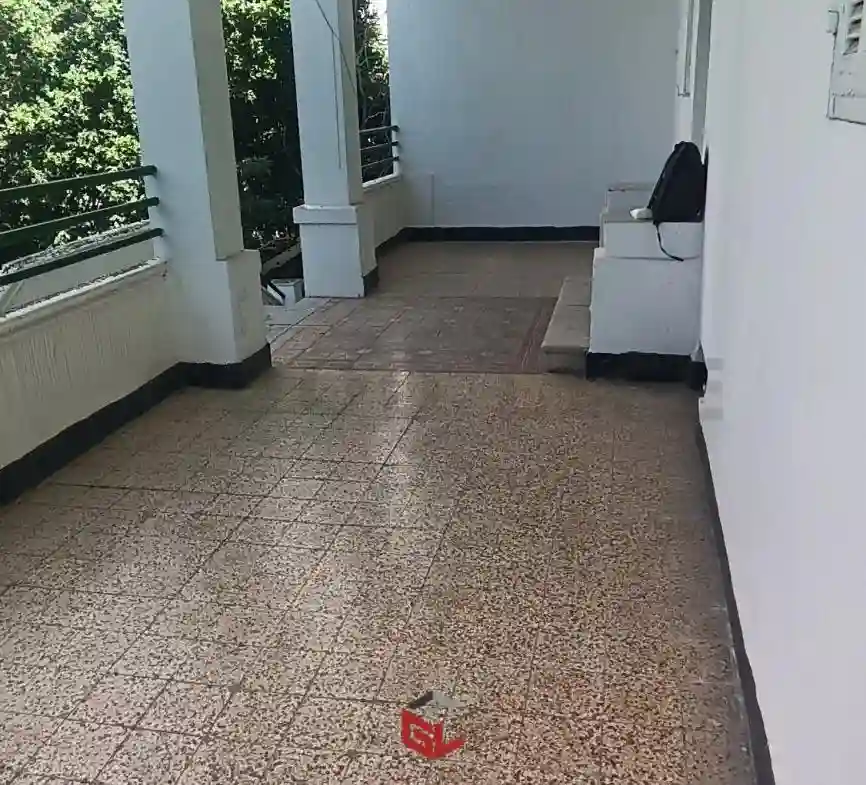 Villa Indépendante 850 m2 a bab Saadoun à Bab Saadoun - Vue 1