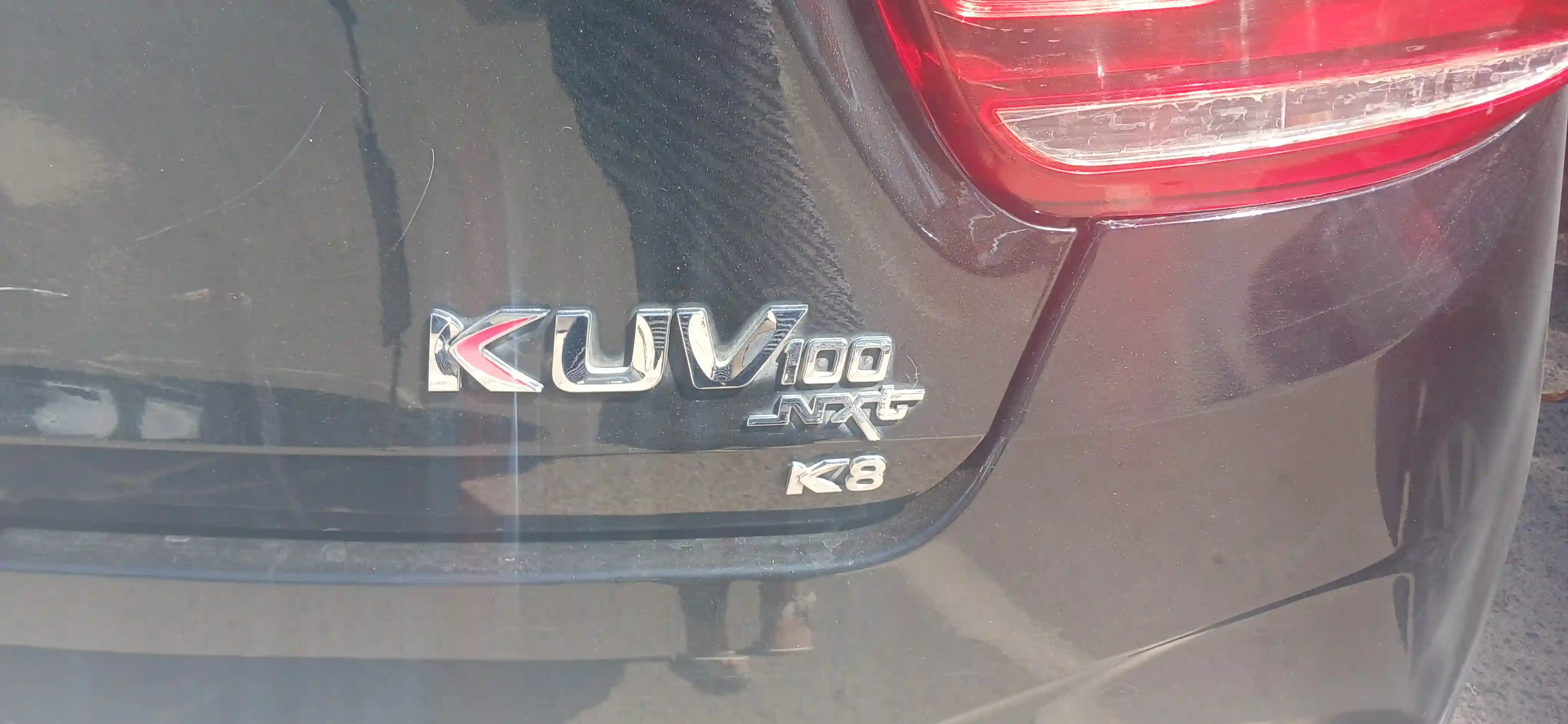 Mahindra kuv 100 k8 Essence 1pt2 5 Cheveux à Nouvelle Ariana