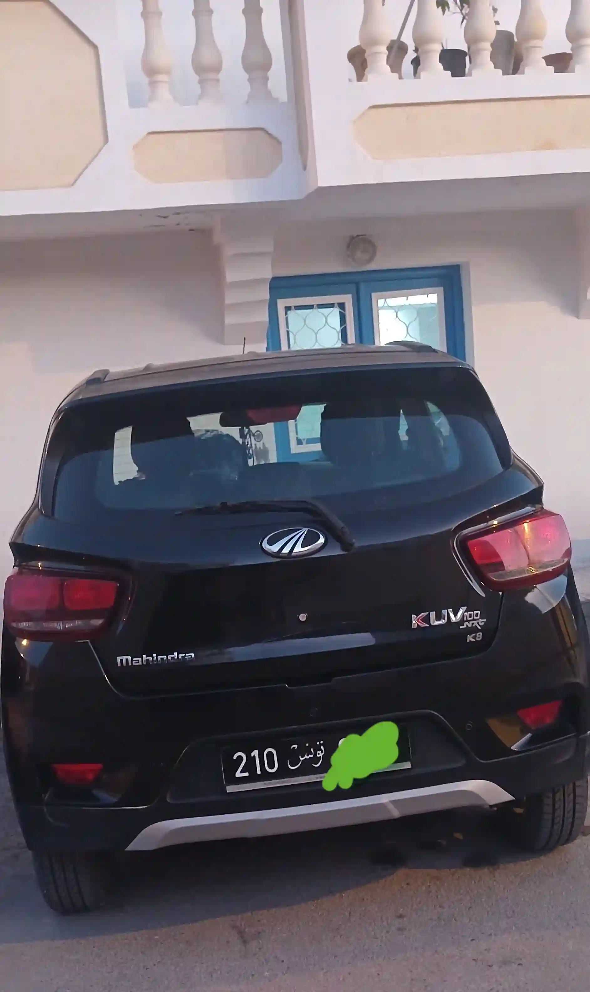 Mahindra kuv 100 k8 Essence 1pt2 5 Cheveux à Nouvelle Ariana - Vue 2