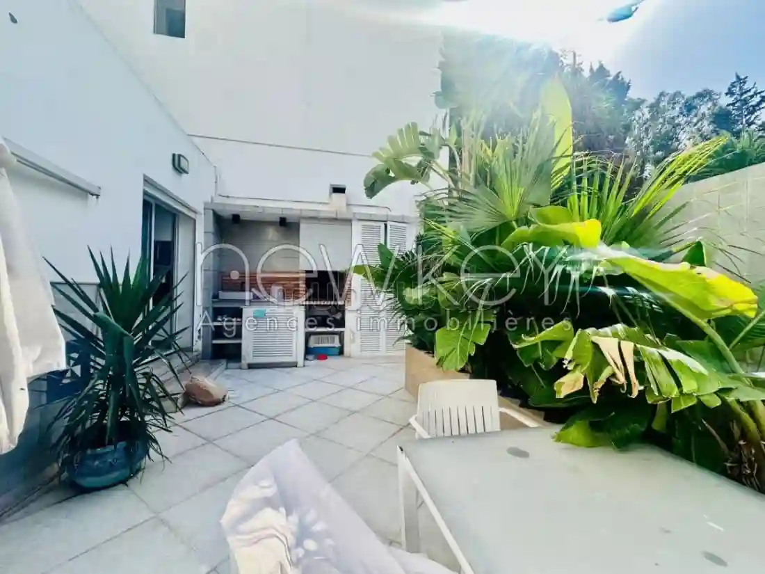 Magnifique Appartement S3 au Coeur de la Marsa - Vue 2