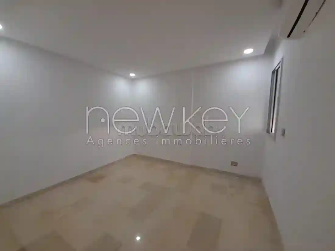 Appartement S2 à Vendre à Ain Zaghouan - Vue 3