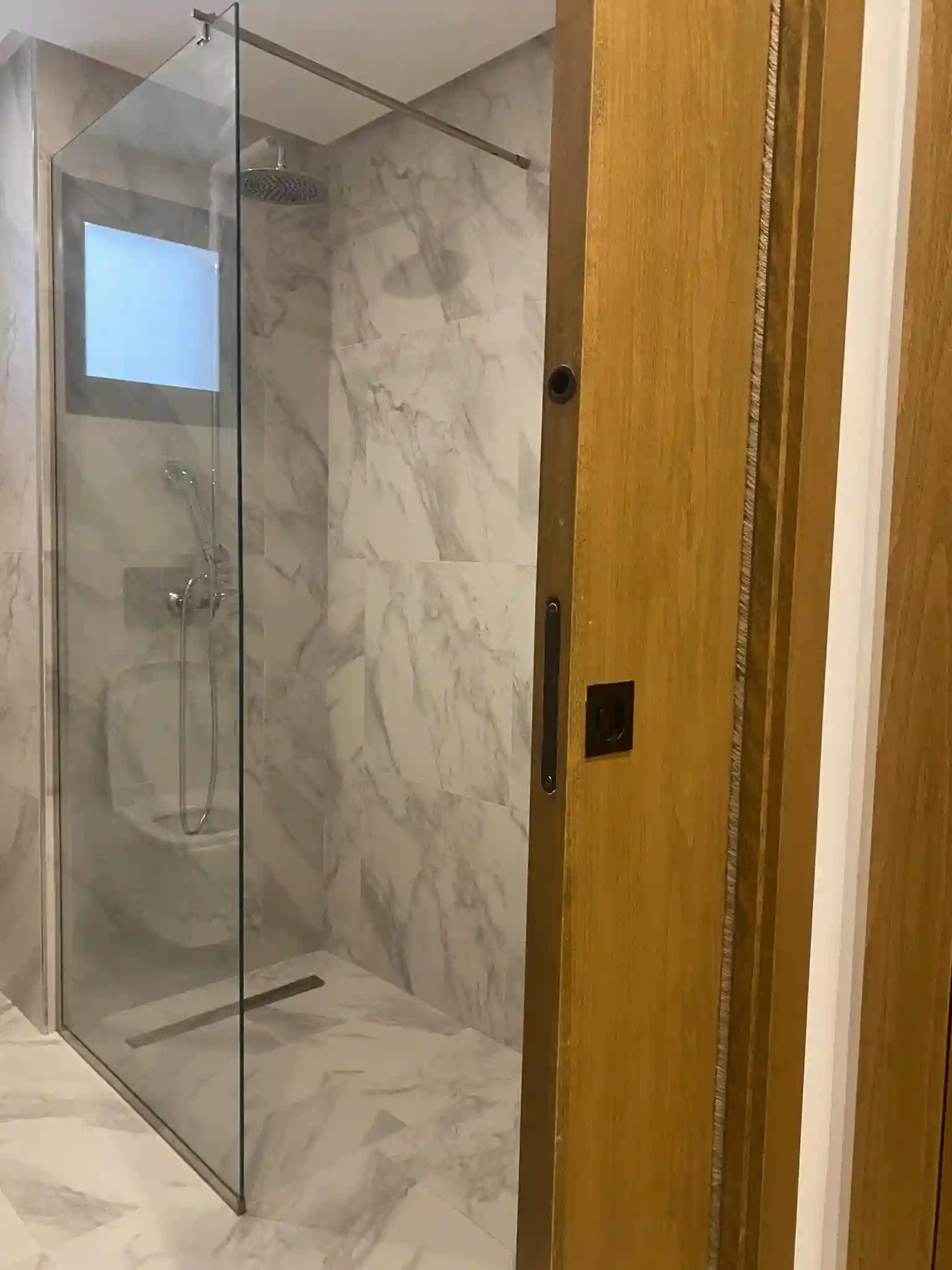 Grand s 1 77 m Standing Supérieur aïn Zaghouan à Ain Zaghouan - Vue 1