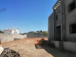 Terrain2500mc Couvert630mc à La Mannouba