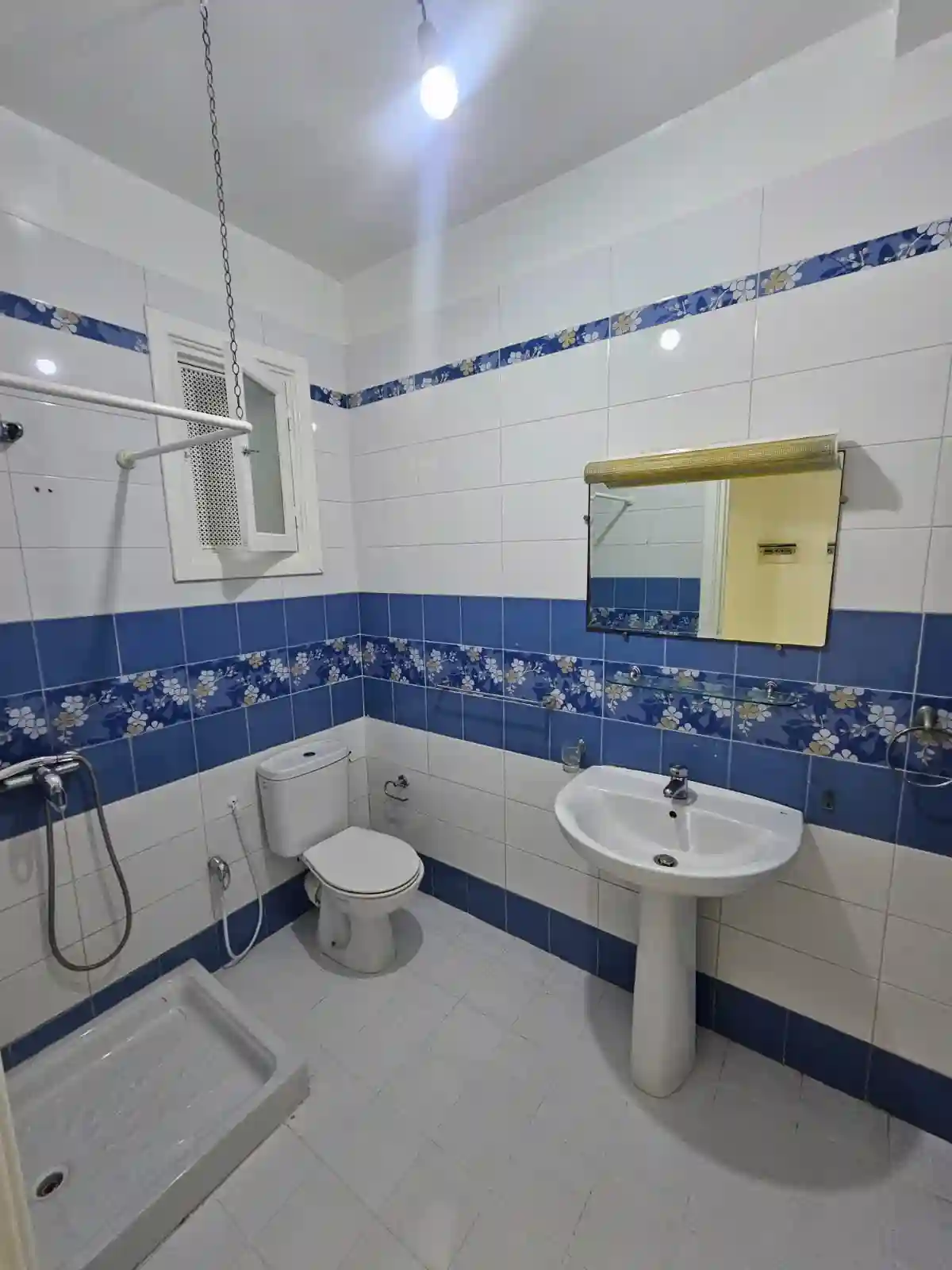 S Plus un Bien Exposé aux Jardins de L'aouina à El Aouina - Vue 2