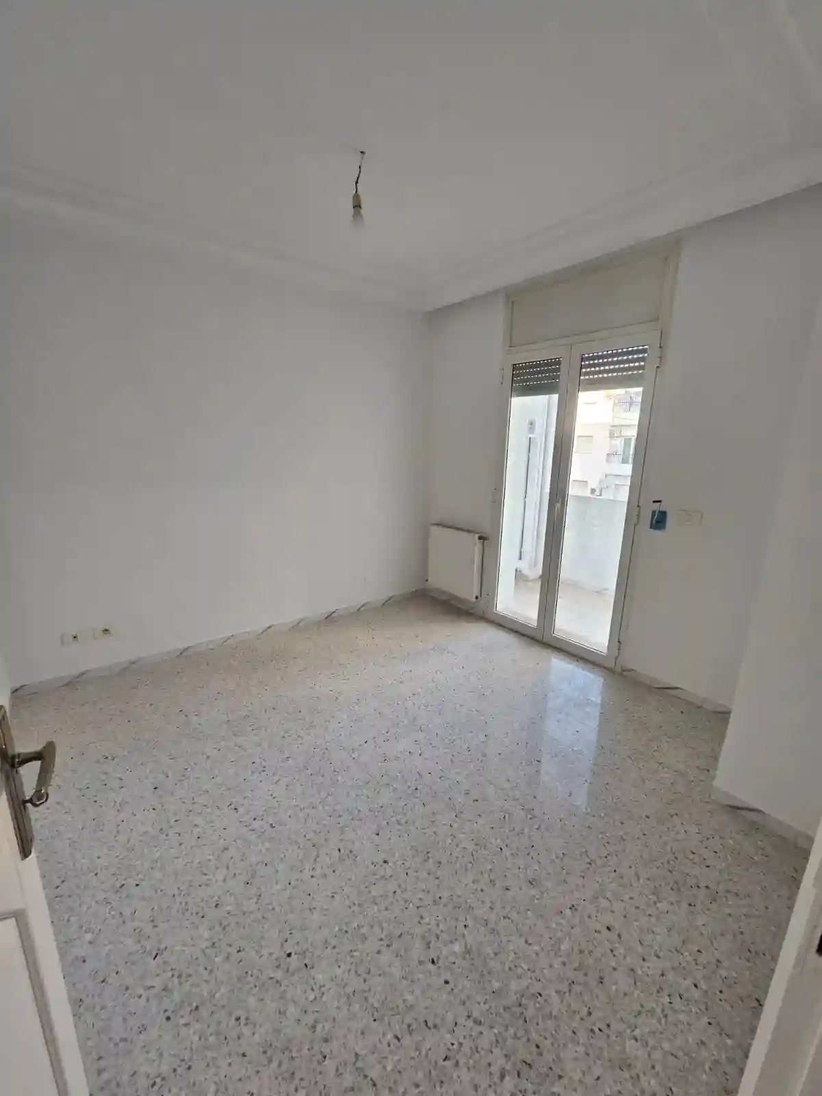 S Plus un Bien Exposé aux Jardins de L'aouina à El Aouina - Vue 4