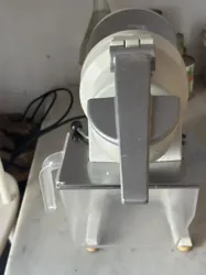 Râpe Fromages Professionel à Ariana Ville