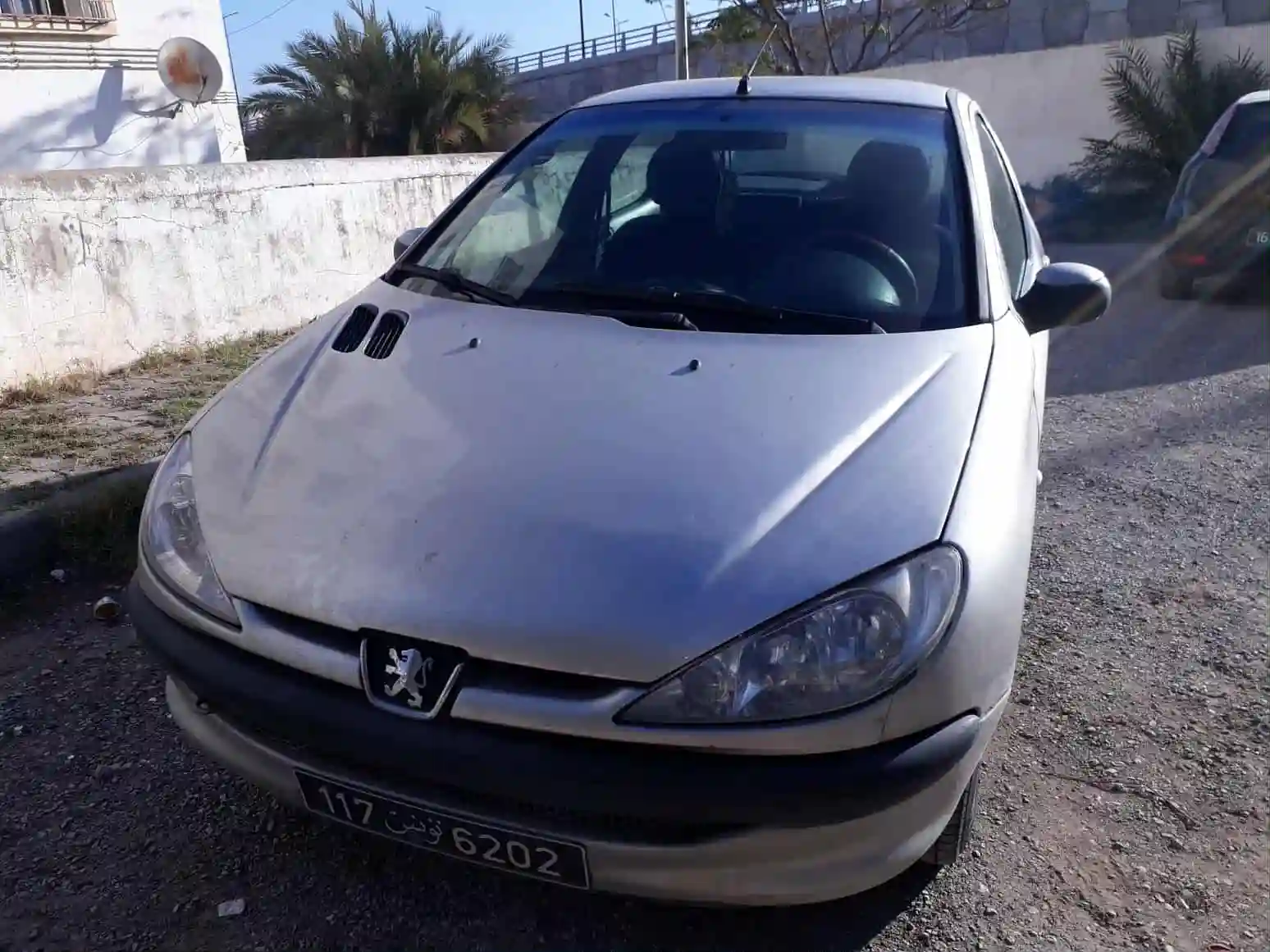 Av Peugeot 206 à El Mourouj - Vue 2