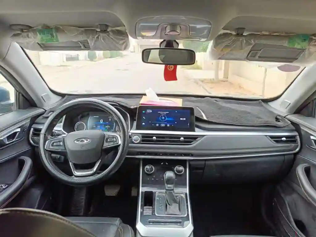 Avendre ou Echange Tiggo 8 - Vue 3