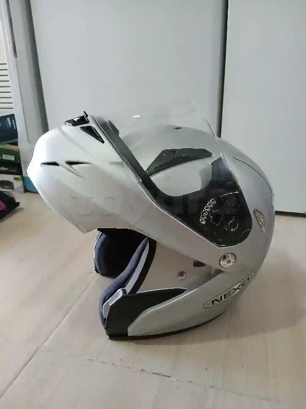 Casque Moto Importé - Vue 2