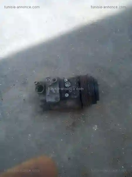 Compresseur Climatiseur Mercedes 4 Phares à Bellevue - Vue 2