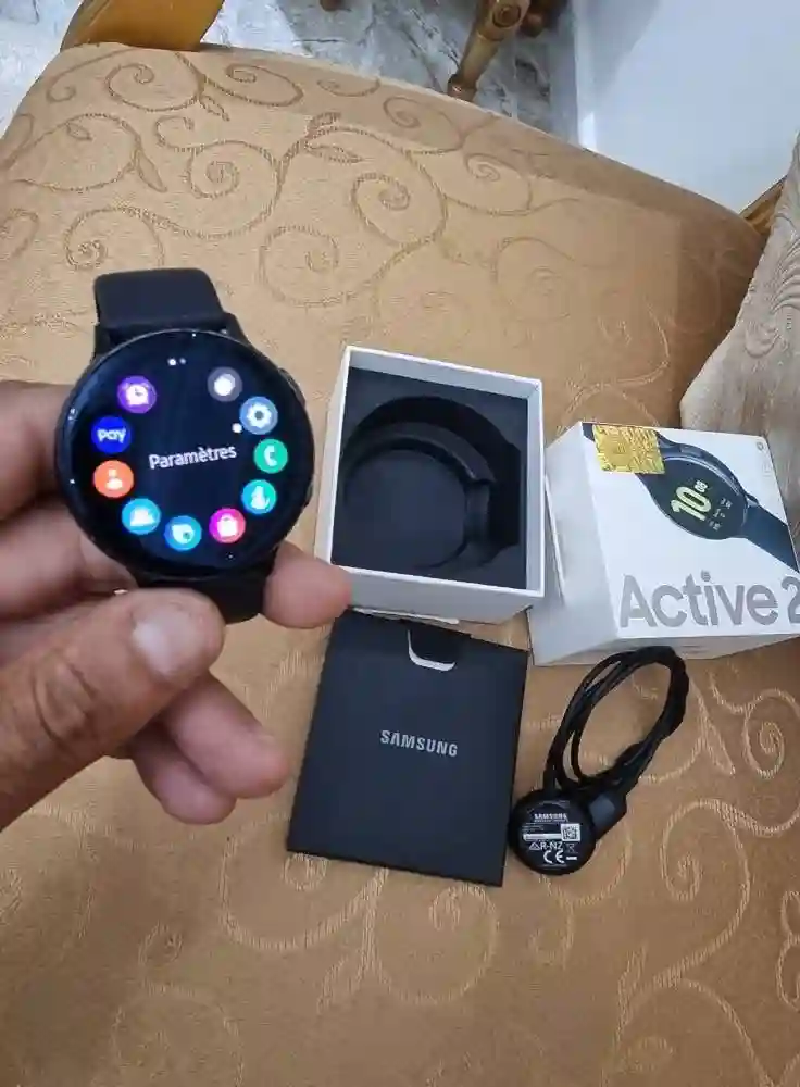 Samsung Watch Active 2 - Vue 6