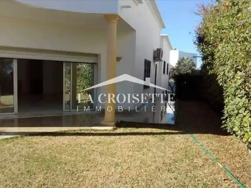 Villa s+5 à ain Zaghouan Nord Pour un Usage Bureautique Mbl0516 - Vue 3