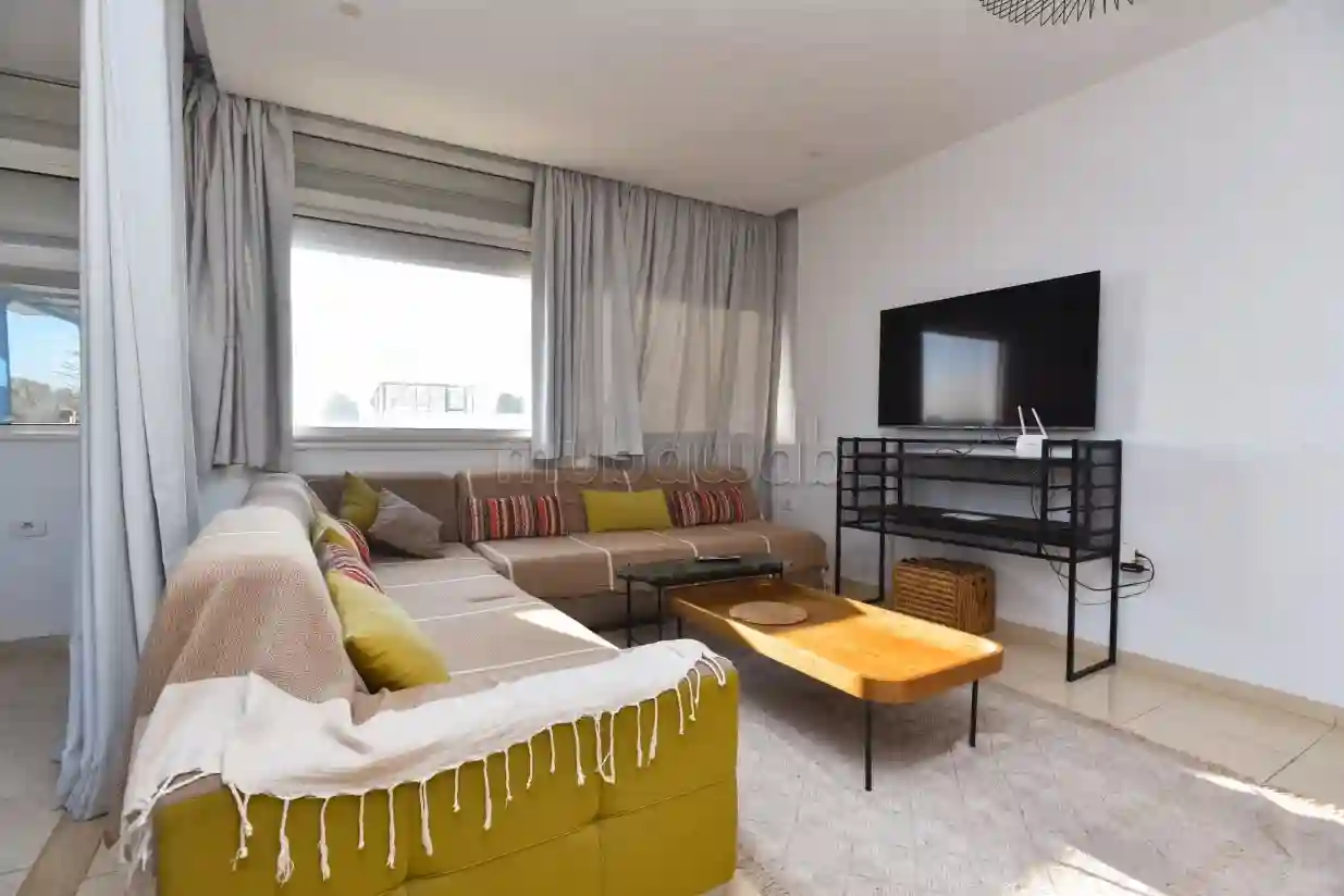 Bel Appartement Meublé Avec Grande Terrasse 180 - Vue 1