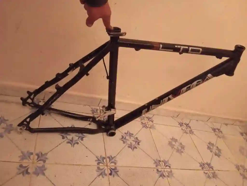 2 Cadre Vélo Aluminium Taille L Roue 26 - Vue 2