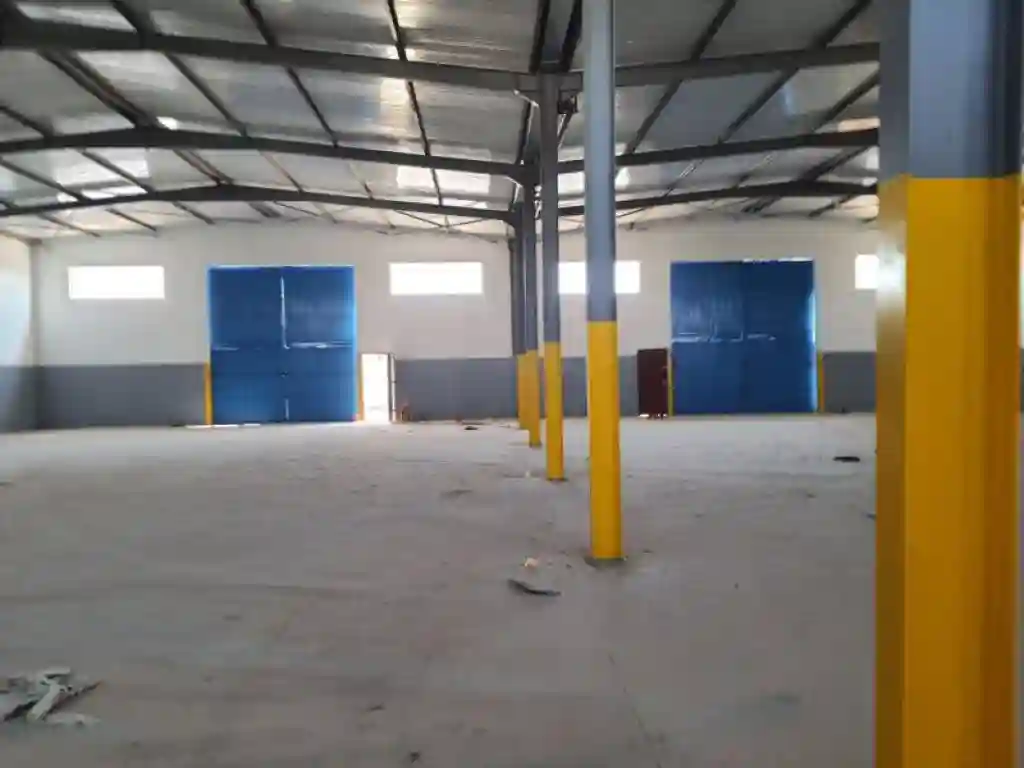 À Louer Dépôt Industriel 1000 m² à Fouchena Hauteur 7 m Force - Vue 1