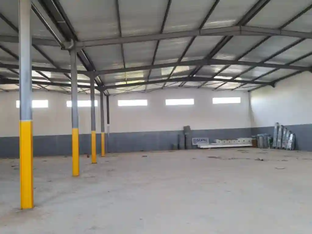 À Louer Dépôt Industriel 1000 m² à Fouchena Hauteur 7 m Force - Vue 2