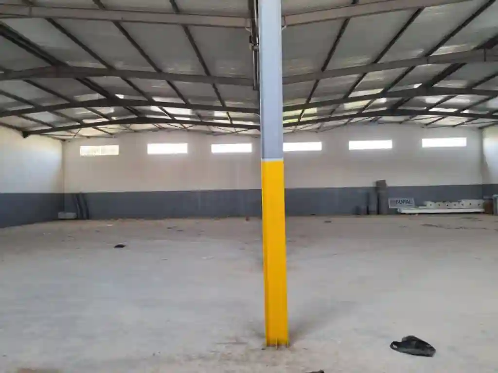 À Louer Dépôt Industriel 1000 m² à Fouchena Hauteur 7 m Force - Vue 4