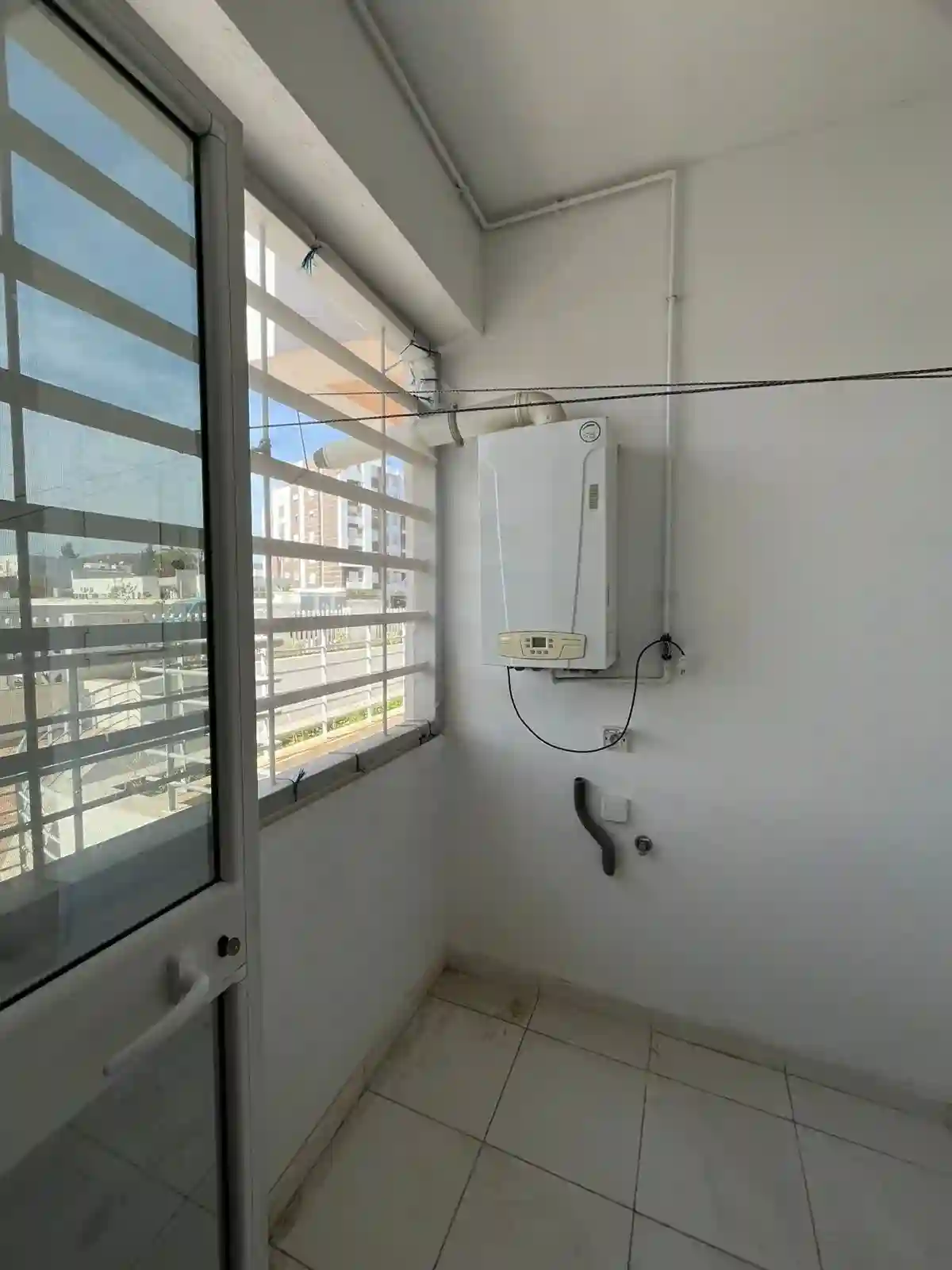 A Louer S+2 a El Ghazela - Vue 4