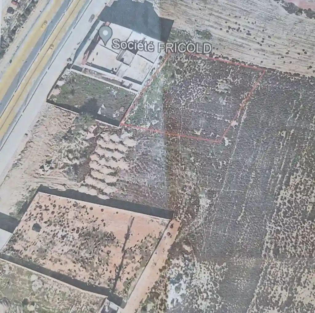 À Vendre Terrain 2350 m² – Cité el Hidhab Fouchena Vocation r - Vue 1
