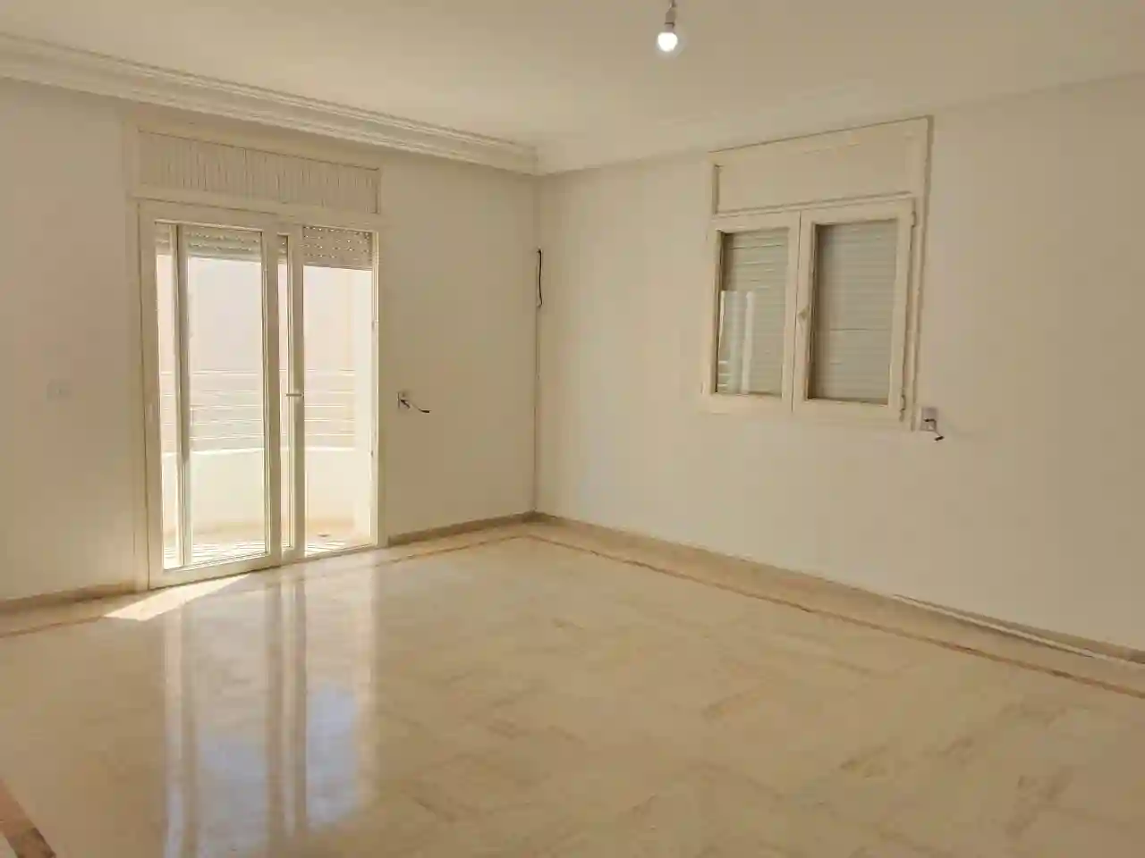 Aouina Wahat Vent s4 175 m2 à El Aouina - Vue 3