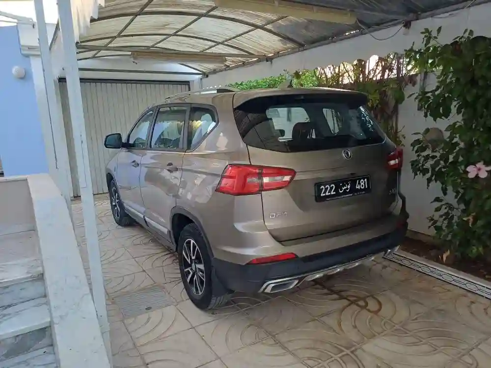 AV SUV Dongfeng SX3 - Vue 2