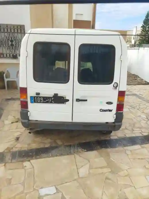 A Vendre Ford Courrier - Vue 1