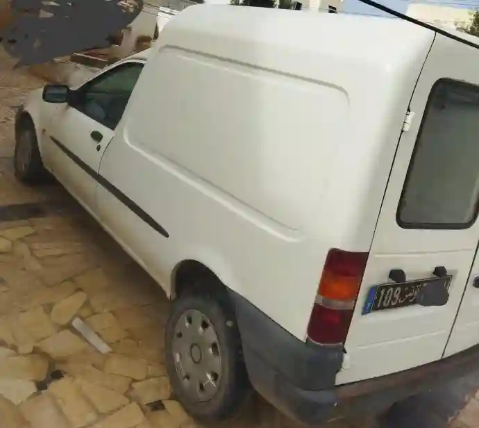 A Vendre Ford Courrier - Vue 2