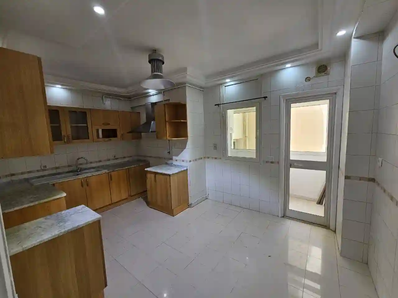 S Plus Quatre Bien Orienté Jardins de L'aouina à El Aouina - Vue 4