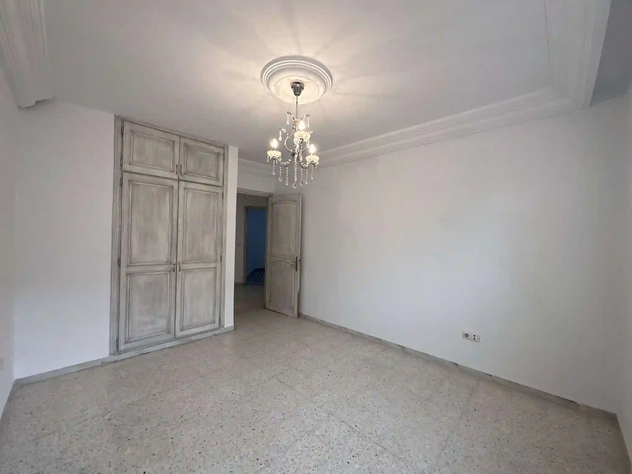 Appart s3 à Ennasr 2 Hedi Nouira à Cite Ennasr 2 - Vue 2