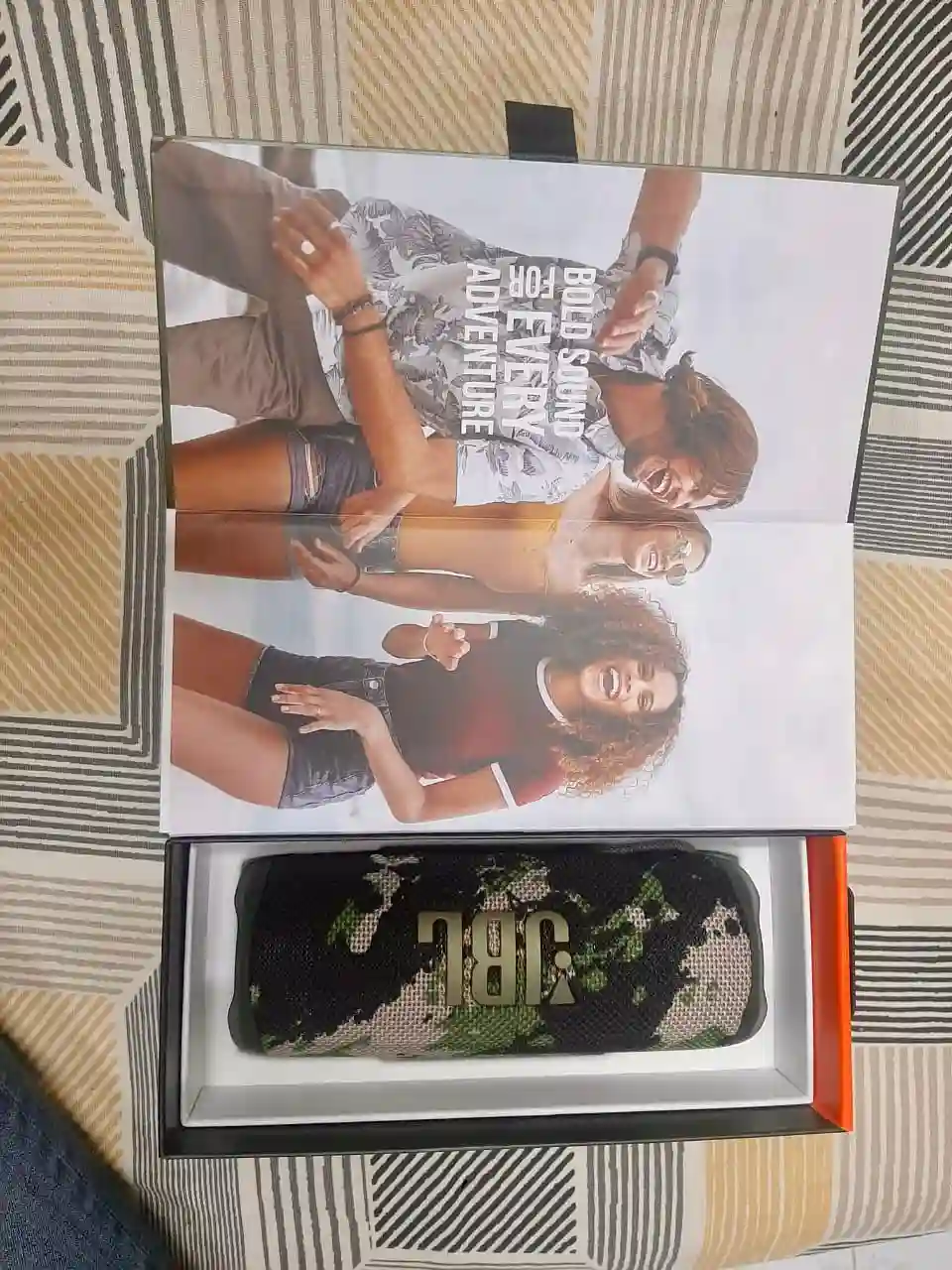 Enceinte Bluetooth Portable jbl Flip 6 à Hammam Sousse - Vue 1