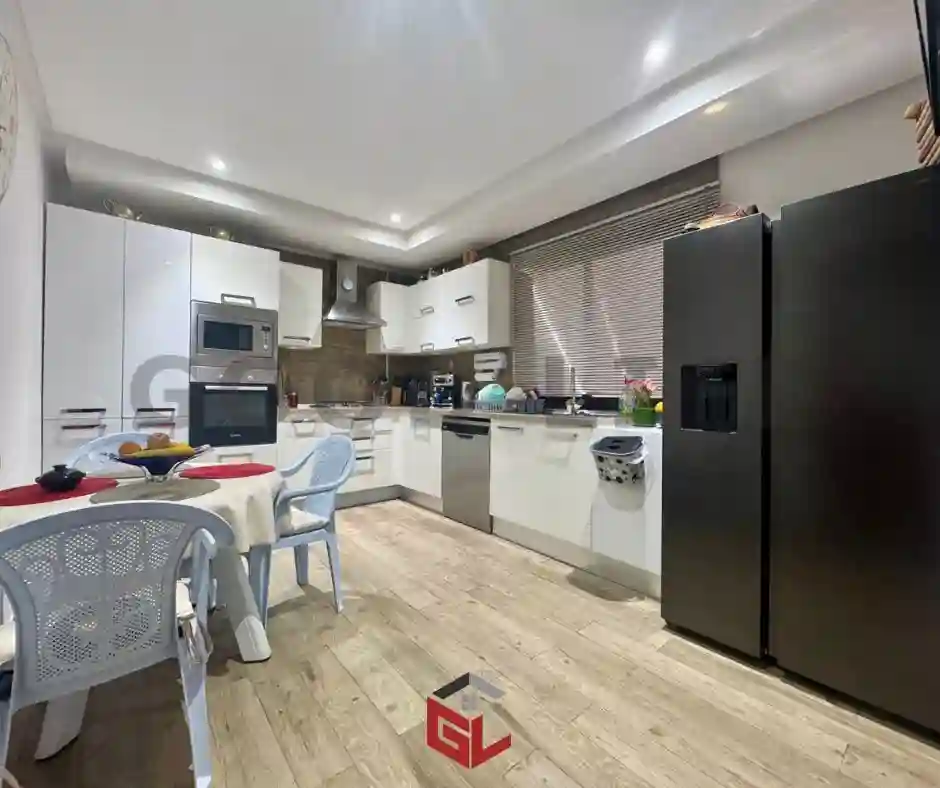 S3 à Ennasr à Cite Ennasr 1 - Vue 4