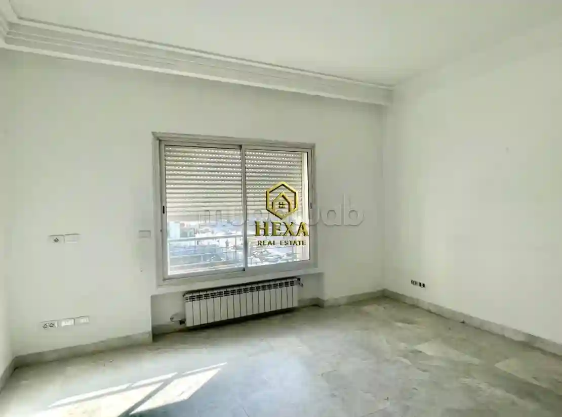 À Louer un S3 à Usage Bureautique LAC 2 - Vue 3