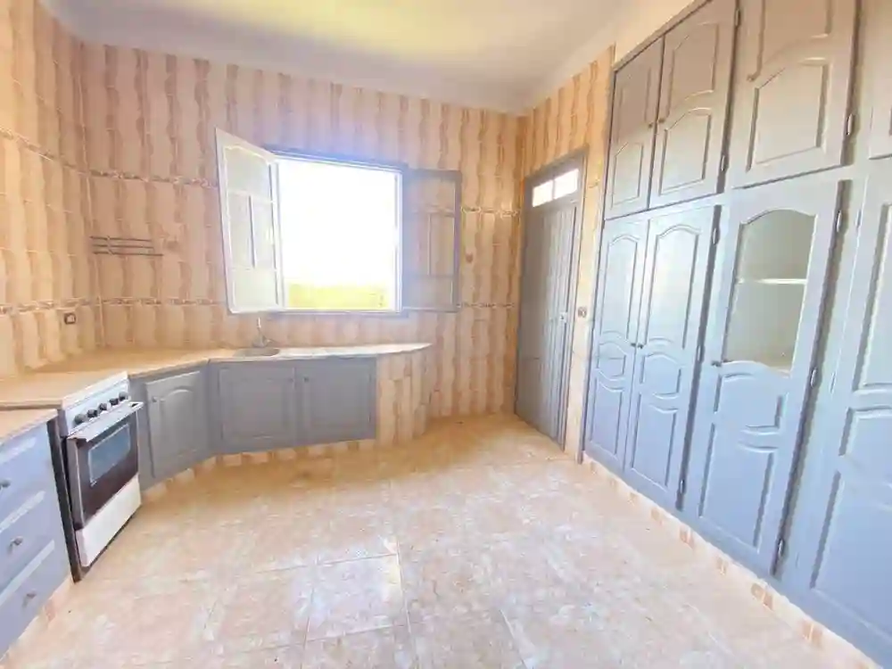 S+5 de 200m² Avec Garage - Vue 5