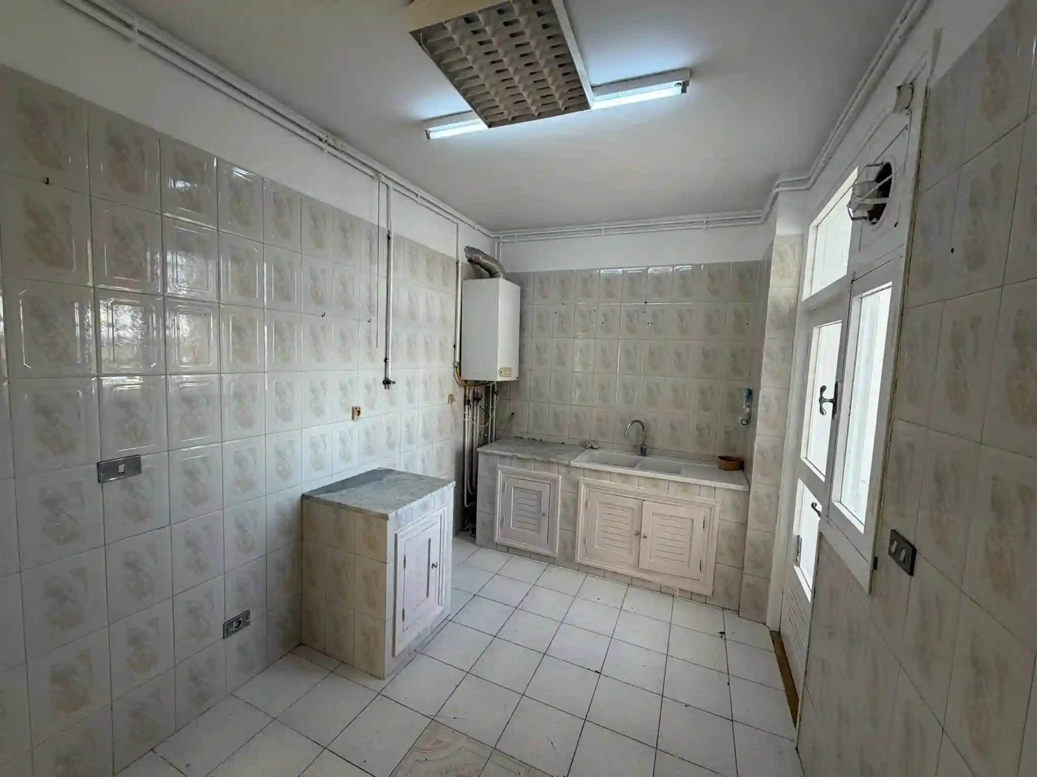 S3 320 md Ennasr 2 à Cite Ennasr 2 - Vue 3