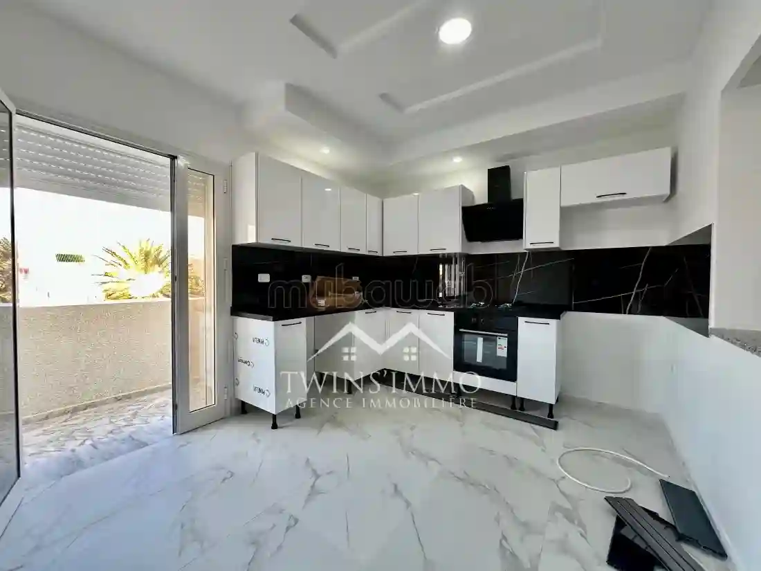 À Louer un Étage de Villa s2 à la Marsa - Vue 3