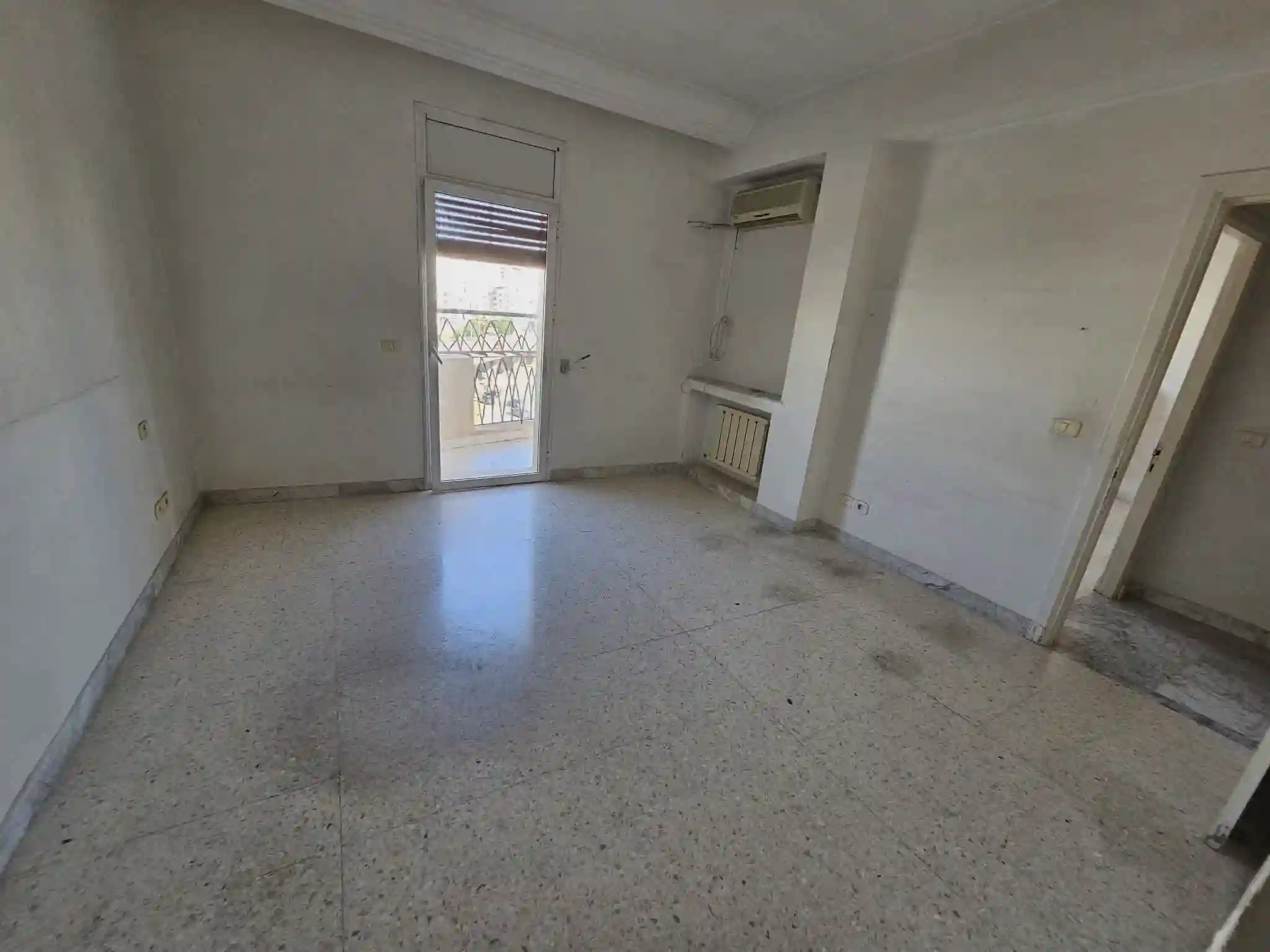 S3 395 md Menzah 7bis à El Menzah 7 - Vue 3