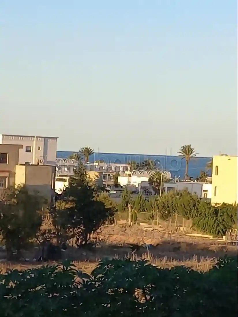 À Vendre Triplex à Chatt Mariem Sousse - Vue 1