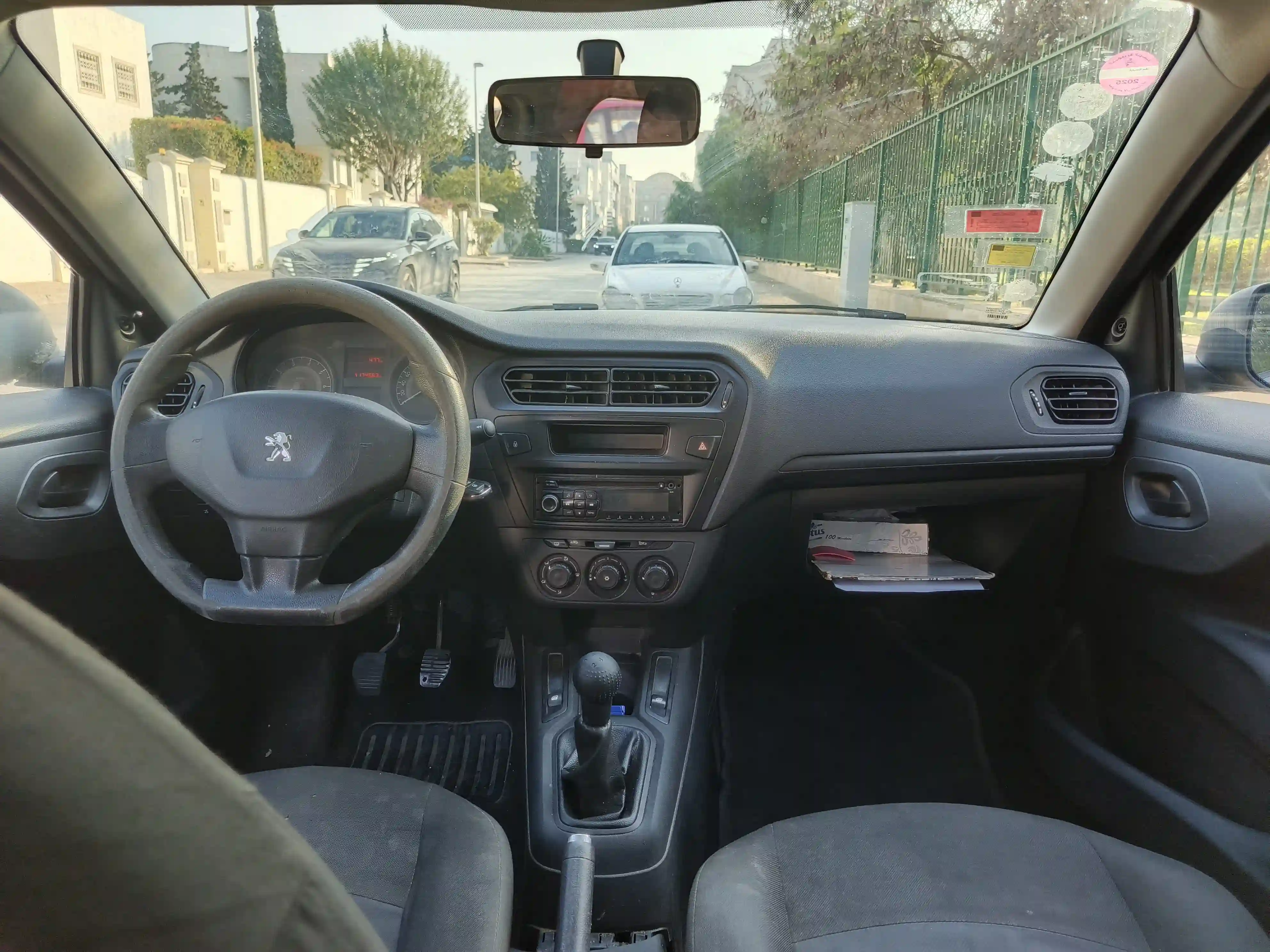 Peugeot 301 à Berge Du Lac - Vue 2