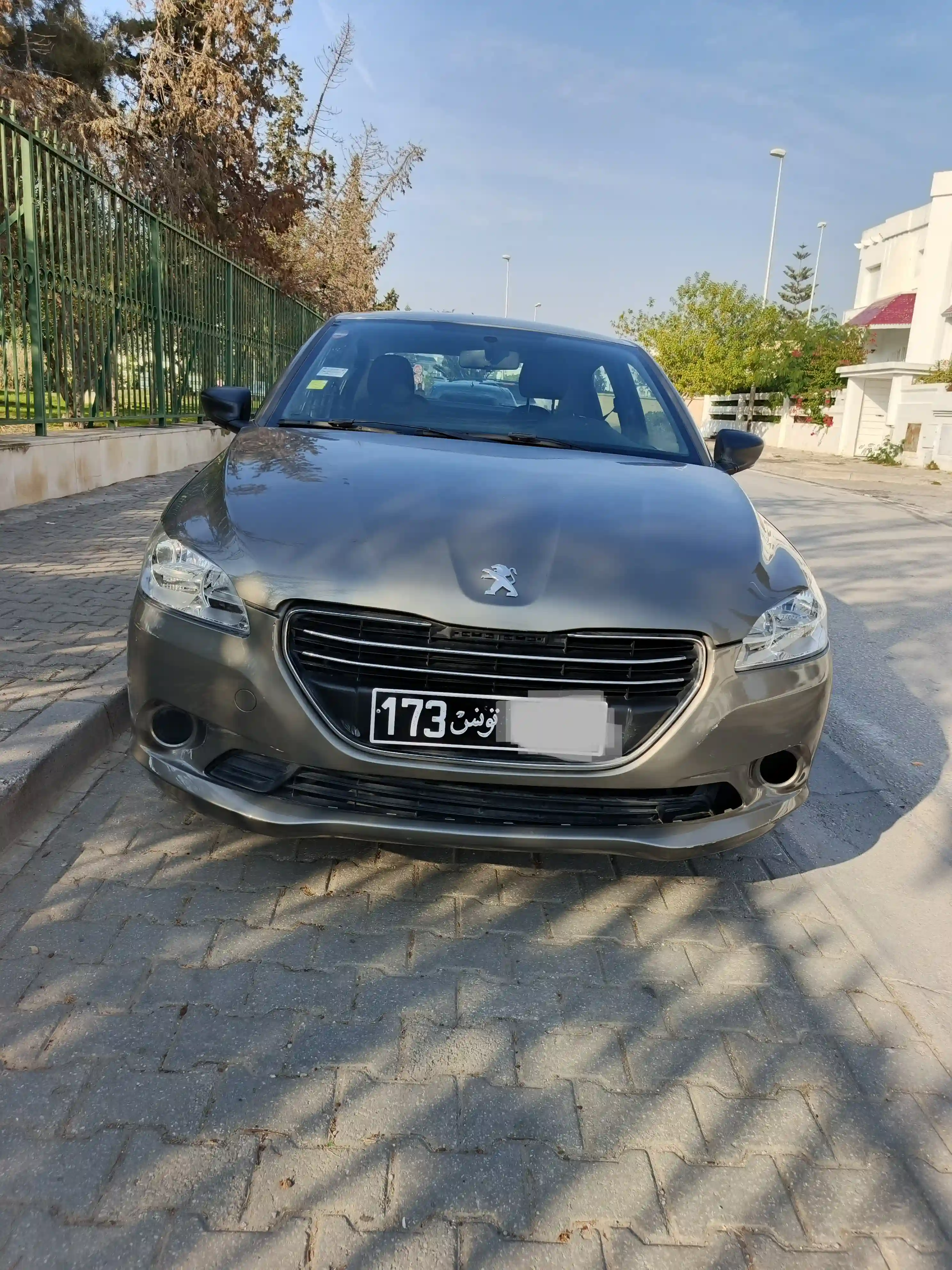 Peugeot 301 à Berge Du Lac - Vue 4