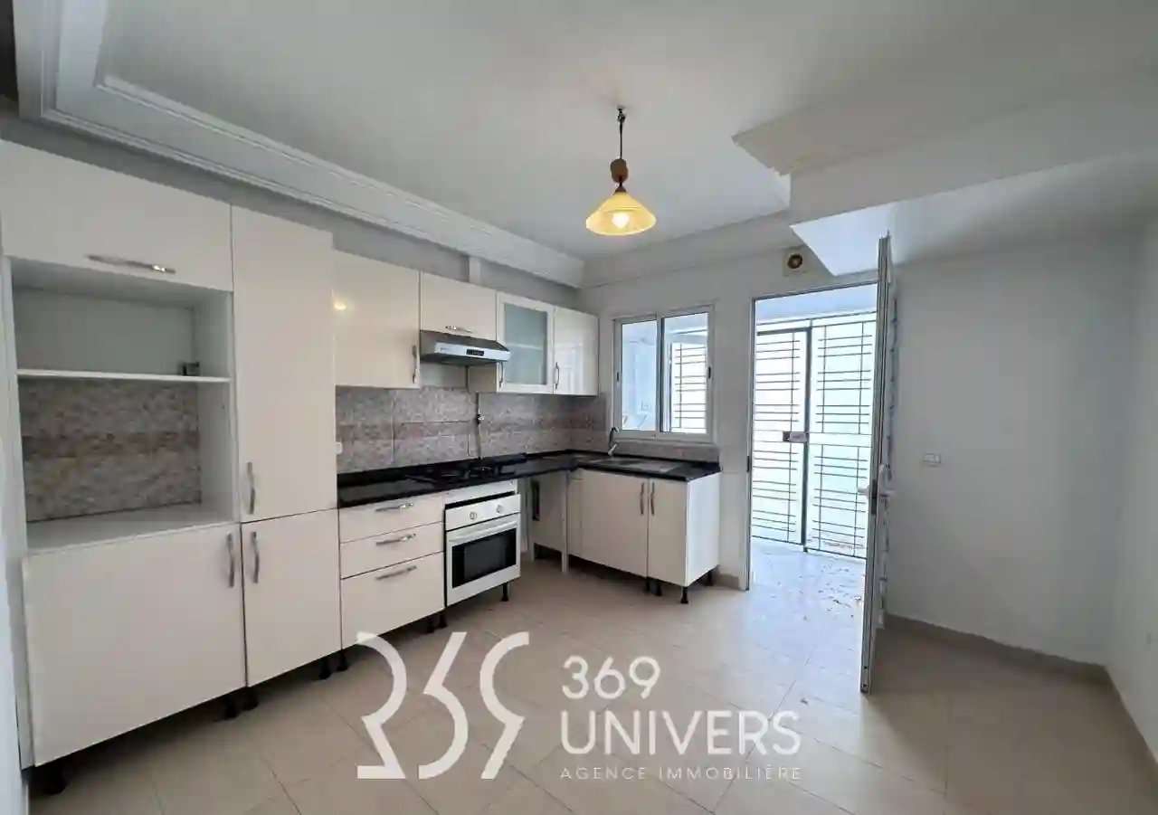 Appartement Avec Terrasse à la Marsa ref Sh029 à Cite El Khalil - Vue 1