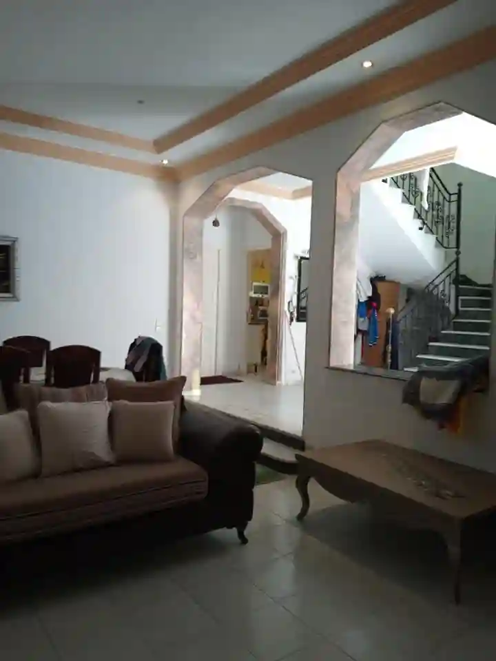 Villa Mourouj 01 à El Mourouj - Vue 1