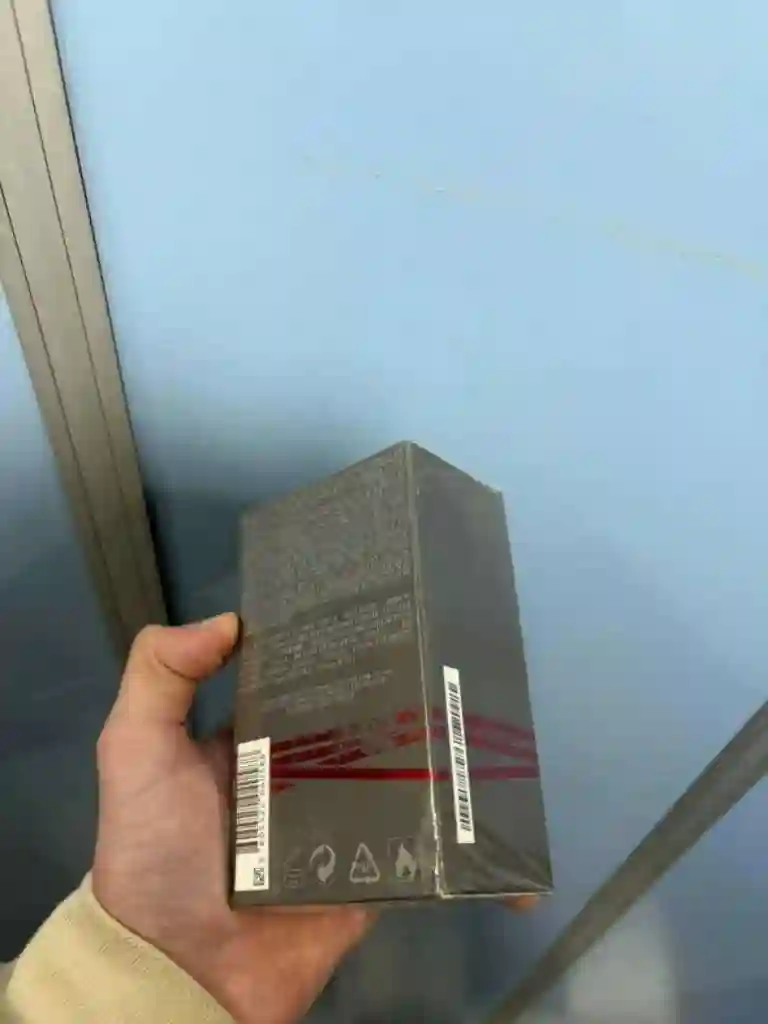 Parfum Valentino Parfum Stronger With U - Vue 2