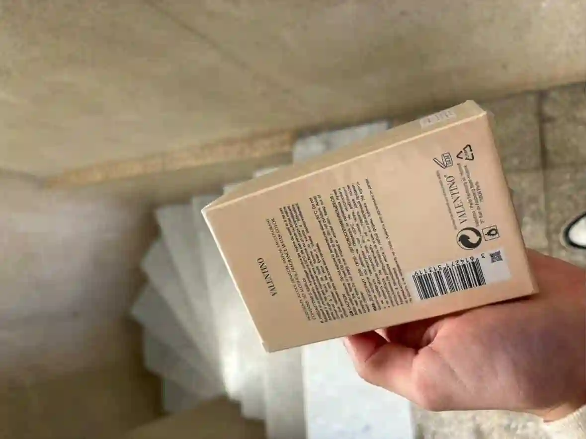 Parfum Valentino Parfum Stronger With U - Vue 6