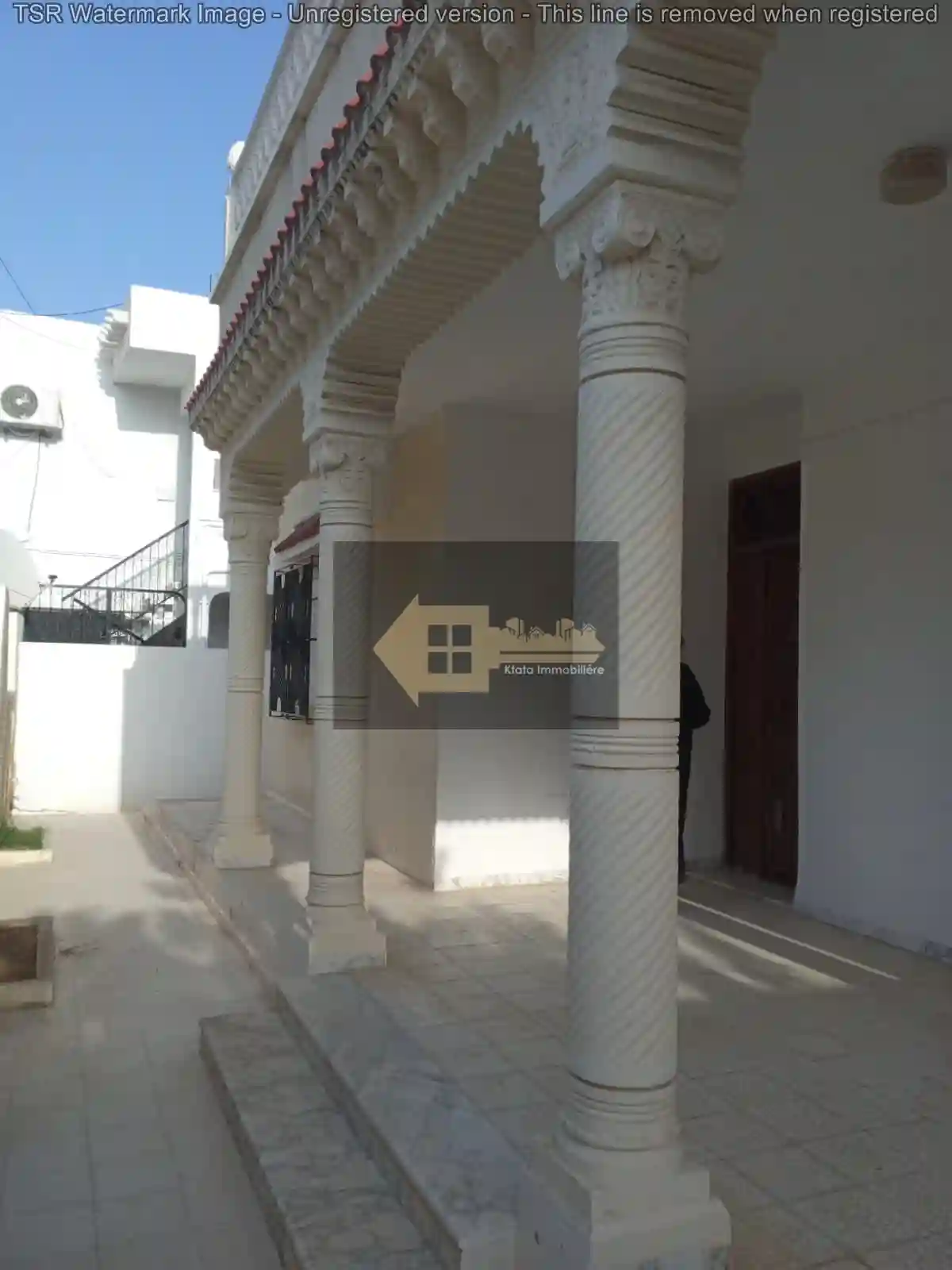 Ariana Cite el Mostakbal Escale vnt Villa à Riadh Landlous - Vue 4