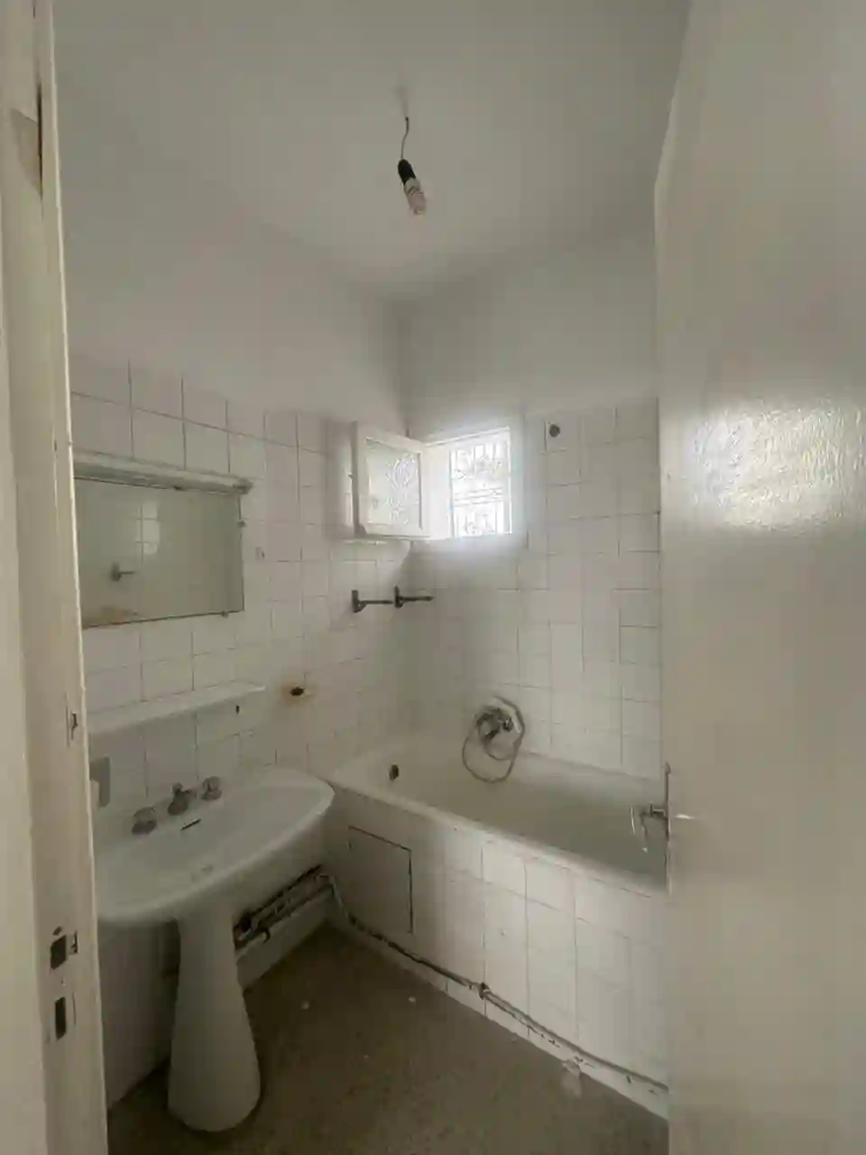 Un Coquet Appartement à Manar 2 à El Manar 2 - Vue 3